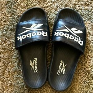 Reebok sliders, size 8 black and white in great condition but used